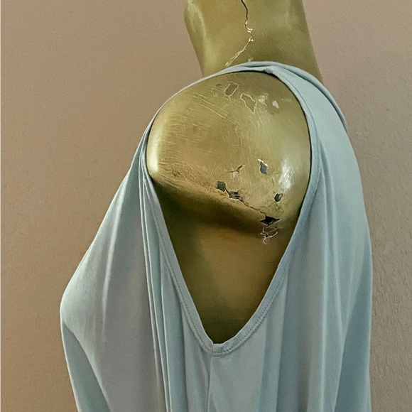 JOYLAB Mint Cutout Shoulders Workout Athleisure Top NWOT Size Large - Picture 2 of 11